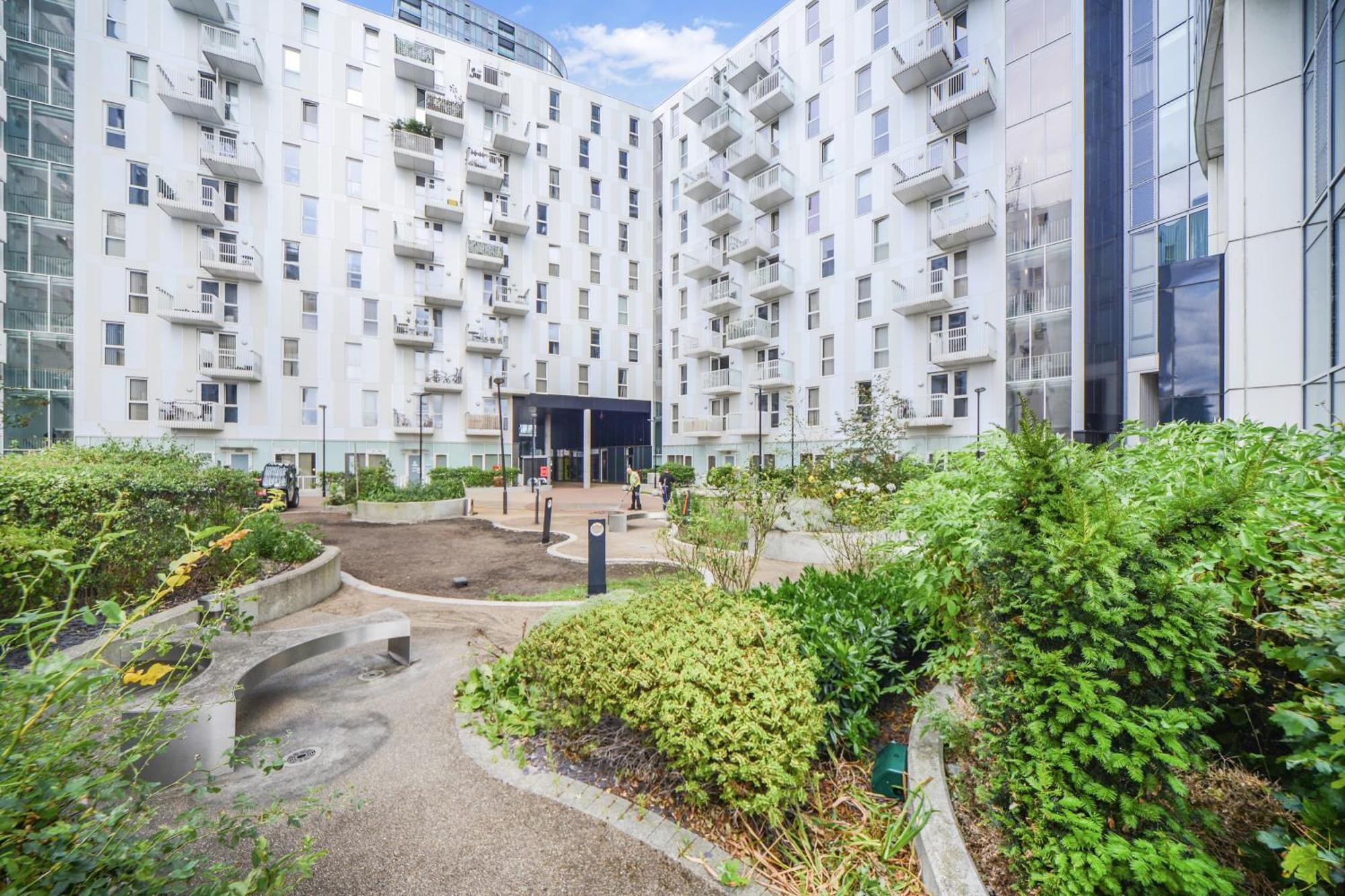 One Bed Flat In Stratford London Leilighet Eksteriør bilde